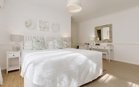 Amanzi Island Boutique Hotel